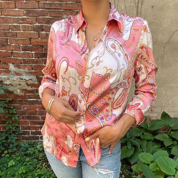 Pink paisley print long sleeve silk button down 6 - Picture 10 of 10